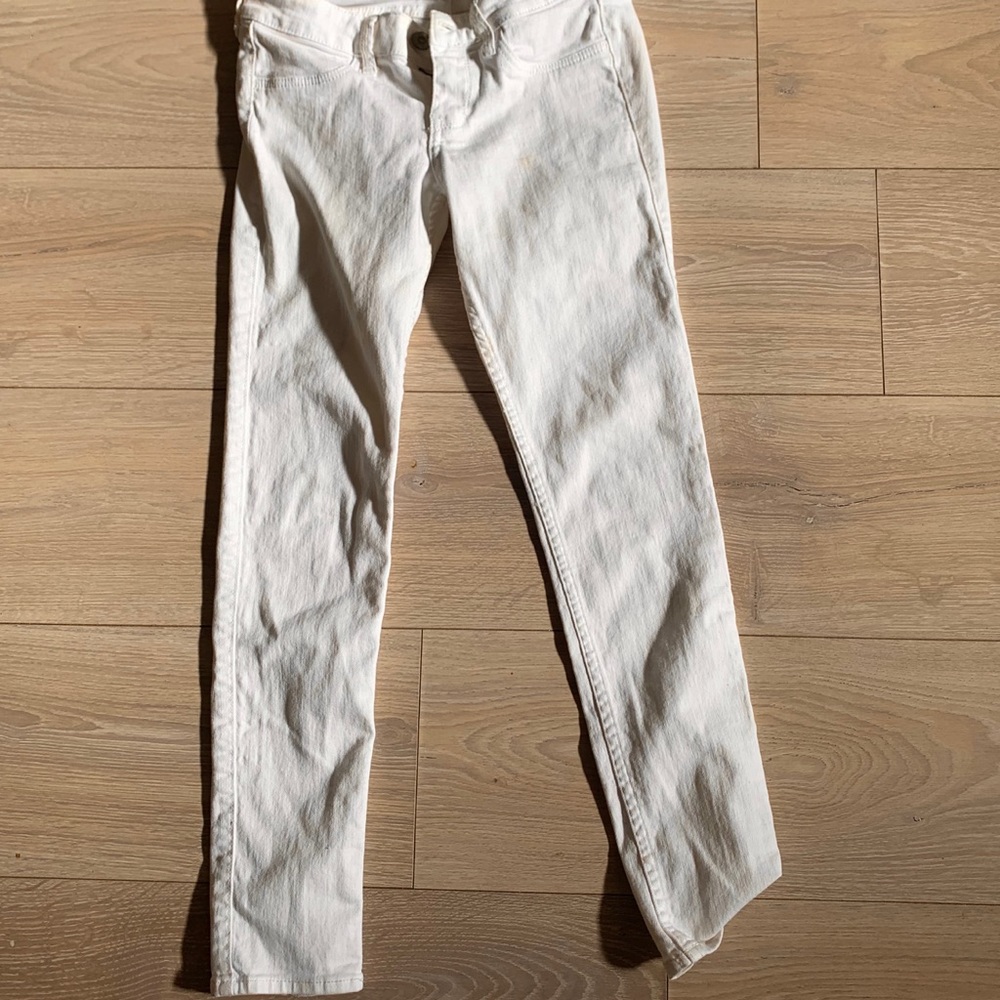 White hollister jeans